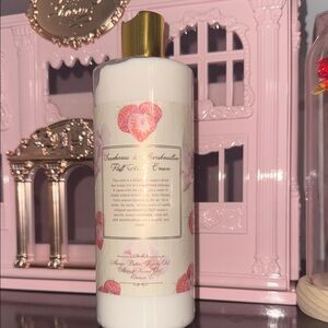 Femmenina Strawberry & Marshmallow Fluff Milky Cream